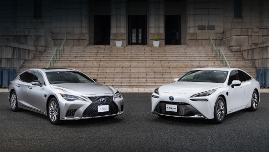 Lexus LS и Toyota Mirai получили продвинутый автопилот
