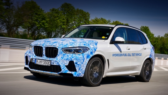 Водородный  BMW X5 i Hydrogen Next выехал на дороги